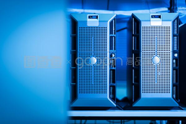 資料室現代化升級 電腦網絡伺服器與云計算裝備技術服務探析